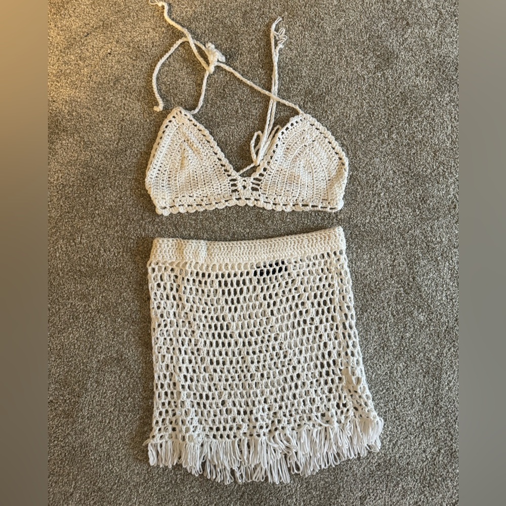 White fox crochet cover up